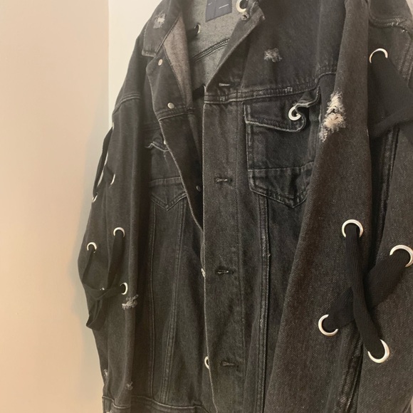 Zara Black Distressed Eyelet Lace-Up Denim Jacket - Picture 10 of 16